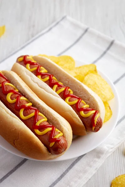 Homemade Hot Dog Ketchup Yellow Mustard Chips Plate Side View — Stok fotoğraf