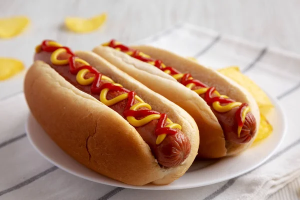 Homemade Hot Dog Ketchup Yellow Mustard Chips Plate Side View — Stok fotoğraf