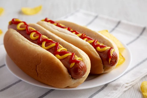 Homemade Hot Dog Ketchup Yellow Mustard Chips Plate Low Angle — Stock Photo, Image