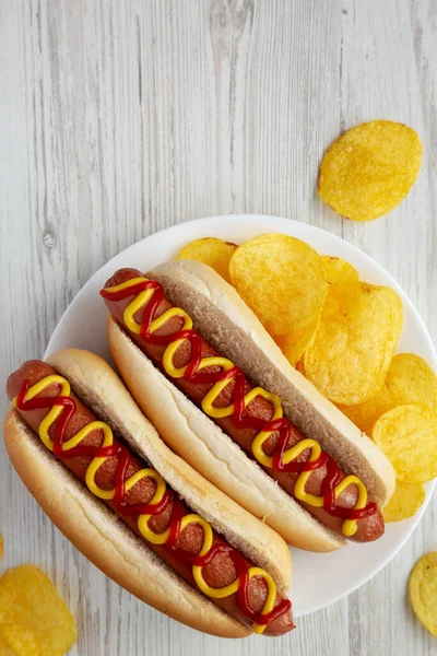 Homemade Hot Dog Ketchup Yellow Mustard Chips Plate Top View — Fotografia de Stock