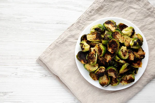 Homemade Roasted Brussel Sprouts Plate Top View Flat Lay Overhead — Stok fotoğraf