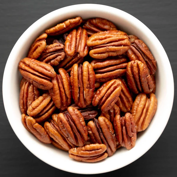 Homemade Shelled Pecans Bowl Black Background Top View Flat Lay — Stock Photo, Image