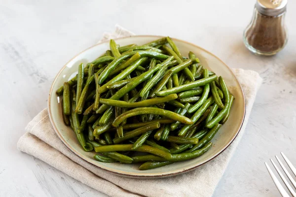 Homemade Sauteed Green Beans Plate Low Angle View — Stock Photo, Image