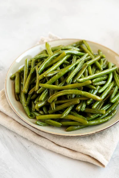 Homemade Sauteed Green Beans Plate Low Angle View — Stock Photo, Image