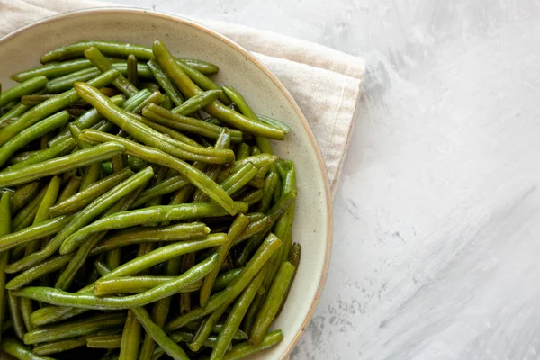 Homemade Sauteed Green Beans Plate Top View Flat Lay Overhead — Stock Photo, Image