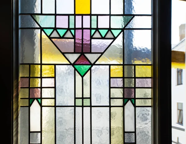 Glasmalerei. Geometrisches Fenstermuster. Modernes Design. — Stockfoto