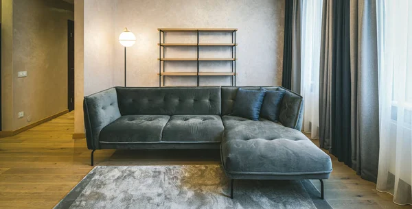 Interior Moderno Sala Estar Leve Apartamento Luxo Vista Frontal Sofá — Fotografia de Stock