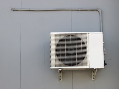 Klima condensor ve boru hattı