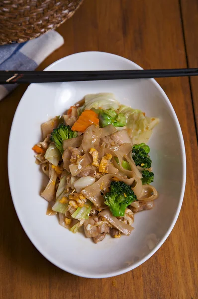 Fried rice noodle and vegetable — Stock Photo, Image