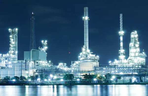 petrol rafineri fabrikası