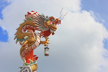 Çin tarzı ejderha heykeli