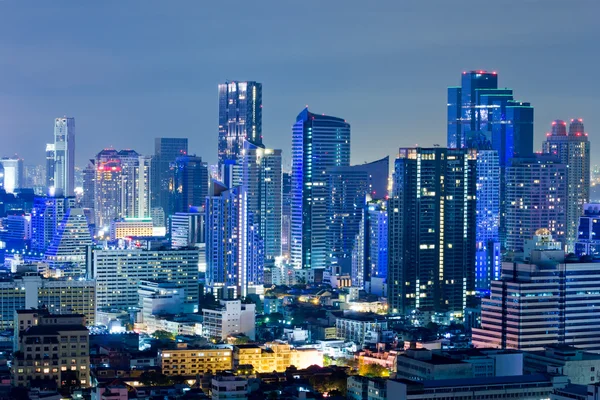 Město v noci v Bangkoku, Thajsko — Stock fotografie