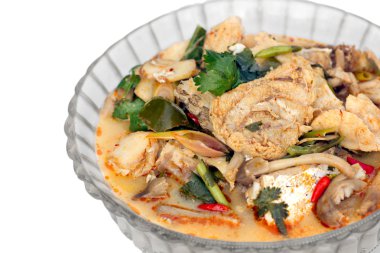 Balık Tom Yam (Tayland Mutfağı)