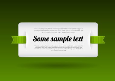 Beyaz vektör plastik rozet - yeşil şeritler ile banner