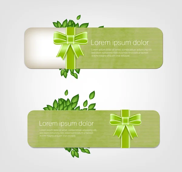 Vector vintage stijl papier textuur etiketten - banners met groene bladeren en zijdeachtige boog knopen — Stockvector