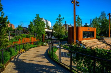 Manhattan, New York, ABD 'deki Little Island' ı ziyaret ediyoruz.