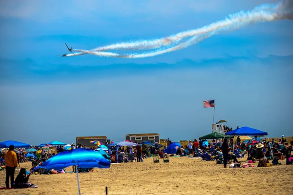 2022年5月28日 美国纽约州琼斯海滩 在琼斯海滩举行的白页航空展 — 图库照片