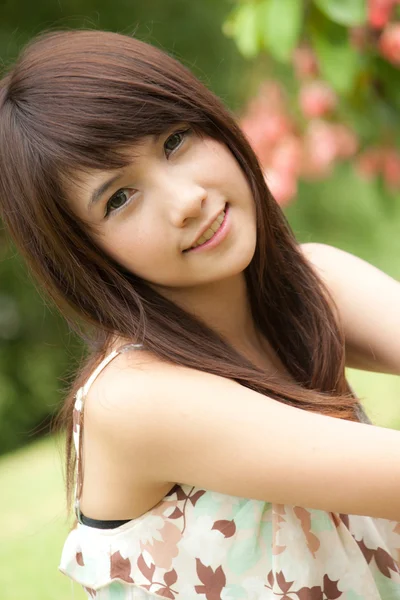 Красивая азиатская девушка Стоковое Фото