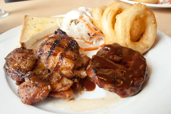 Filete de pollo y cerdo — Stockfoto