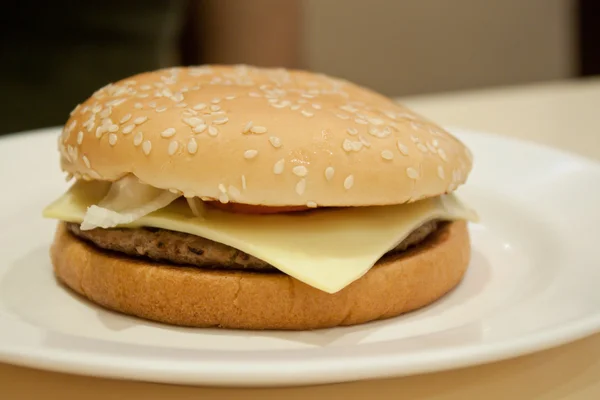 Peynirli burger — Stok fotoğraf