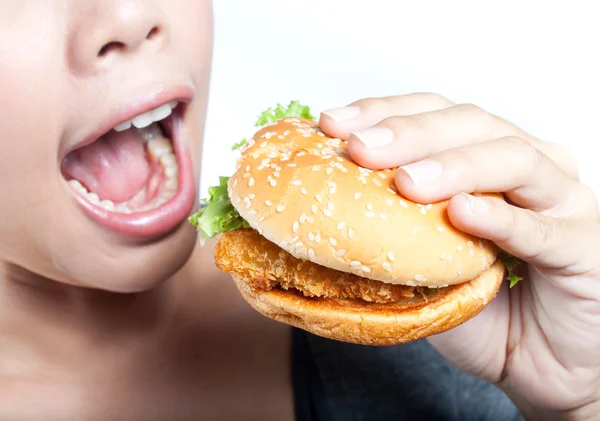 Comer comida chatarra — Foto de Stock