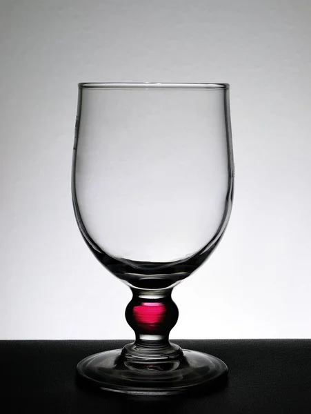 Isoliertes leeres Glas — Stockfoto