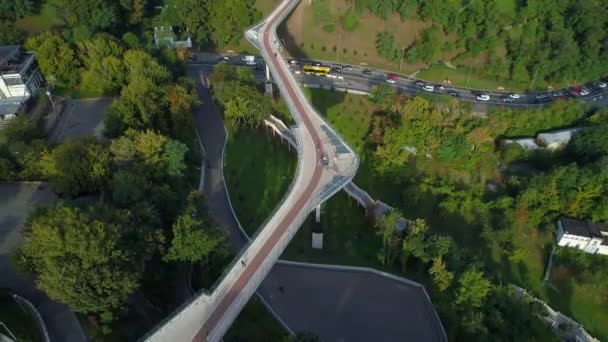 Drohne Luftaufnahme Schöne Kiewer Fußgänger Und Fahrradbrücke Klitschko Einem Sonnigen — Stockvideo
