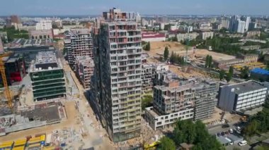 İnsansız hava aracı modern bina yerleşim biriminin evi. Konut inşaatı. Ukrayna 'nın başkenti Kyiv