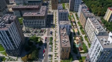 İnsansız hava aracı manzaralı modern bina. Güzel şehir. Konut inşaatı. Ukrayna 'nın başkenti Kyiv