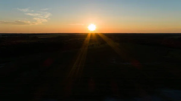 Sonnenuntergang Oder Sonnenaufgang Feld Aus Der Luft Drohnen Weitschuss Schöner — Stockfoto