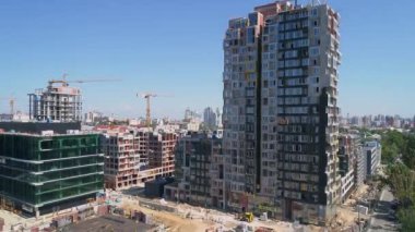 İnsansız hava aracı modern bina yerleşim biriminin evi. Konut inşaatı. Ukrayna 'nın başkenti Kyiv