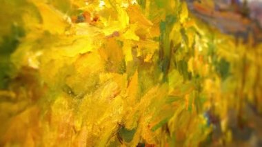 Resimdeki sanatçının fırça darbelerini yakından çek. Soyut yağlı boya resim. Sanat arkaplan dokusu