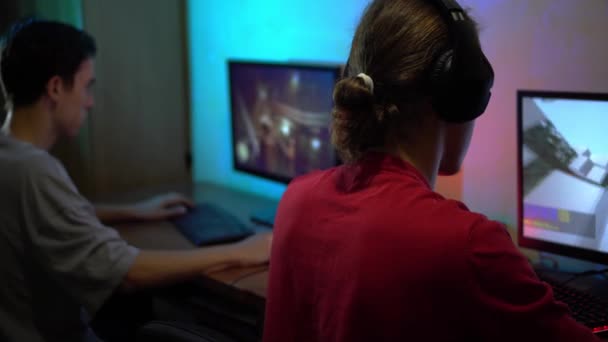 E-Sport, elektronischer Sport, E-Sport, Videospiele, Online-Turniere. Multiplayer-Videospielwettbewerbe, Team von Teenagern — Stockvideo