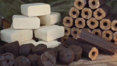 Organik Kömür Bileşenleri, Izgara, Şömine ve Sauna Sıcaklığı için Geri Dönüşümlü Ağaç Yan Ürünleri