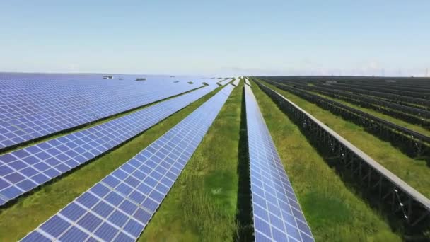 太陽光発電所 ソーラーコレクター 持続可能なエネルギープラント — ストック動画