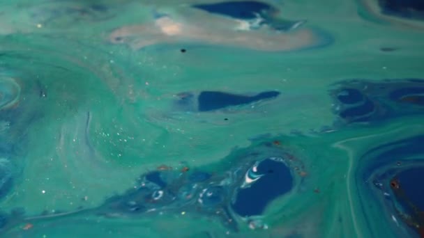 Niebieski Turkusowy Przepływ Atramentu Ruch Płynu Brokatowego Płynący Strumień Płynnej — Wideo stockowe