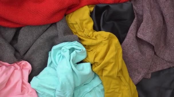 Нежелательная Одежда Переработка Текстиля Быстрая Мода Влияние Окружающую Среду Высококачественные — стоковое видео