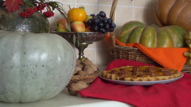 Kürbiskuchen Zubereitet Thanksgiving Weihnachten Und Anderen Anlässen Denen Kürbis Saison — Stockvideo