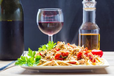 ton balıklı spagetti