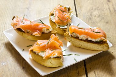 Tütsülenmiş somon