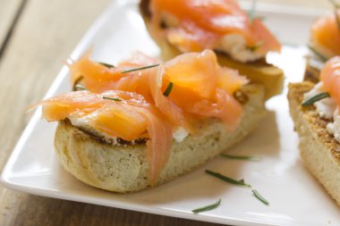 Tütsülenmiş somon