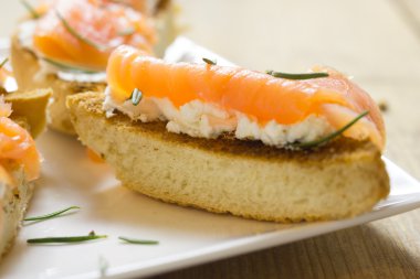 Tütsülenmiş somon