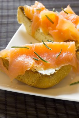 Tütsülenmiş somon