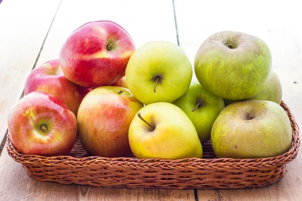 Fruit basket — Stock Photo, Image