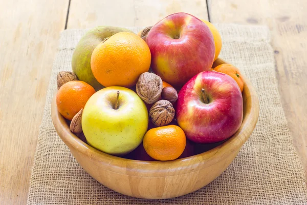 Fruit basket — Stock Photo, Image