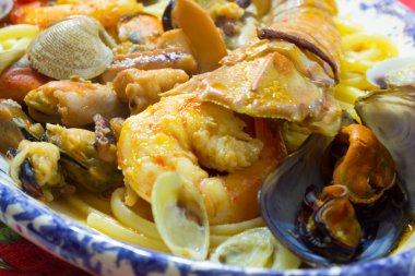 Deniz mahsulleri spagetti