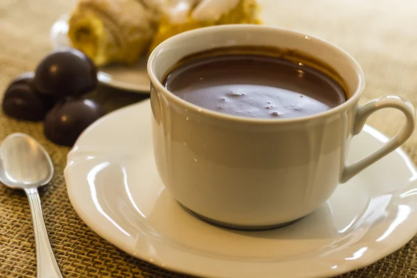 Sıcak çikolata kupası. — Stok fotoğraf