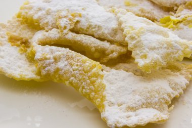 Sfrappole di carnevale bolognesi