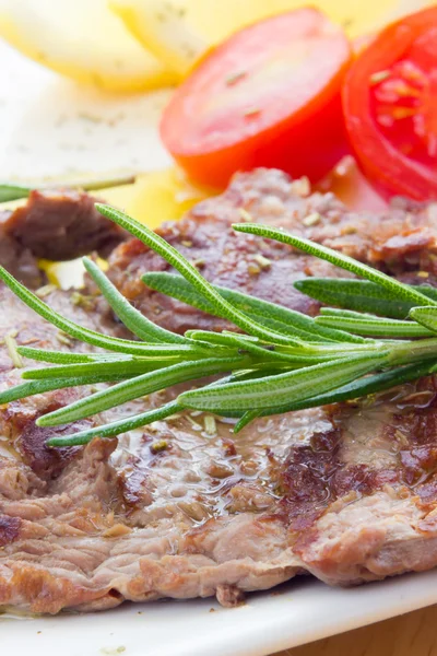 Veal steaks — Stock Photo, Image