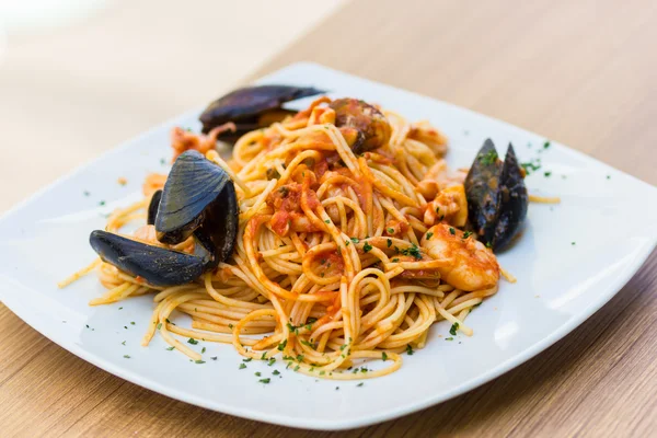 Spaghetti allo scoglio — Stock Photo, Image